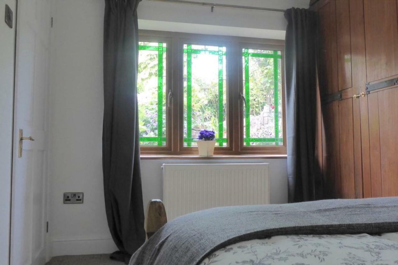 The Hideaway - A Charming, Unique Retreat In Long Ashton, Holiday home Bristol